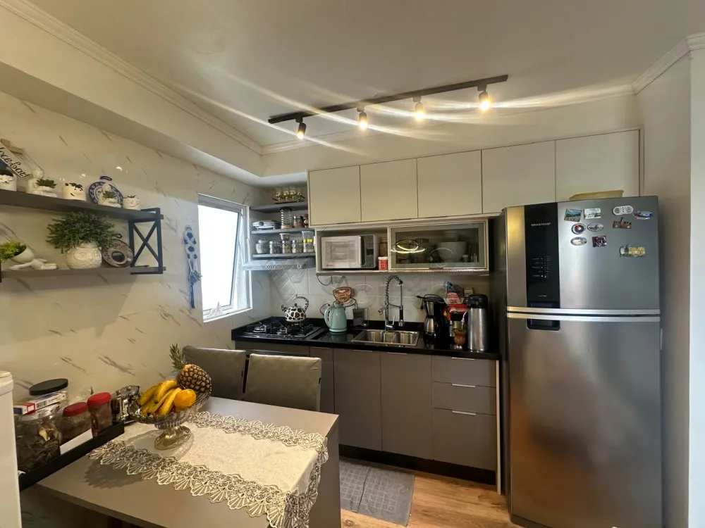 Comprar Apartamento / Padr&atilde;o em Pelotas R$ 350.000,00 - Foto 2