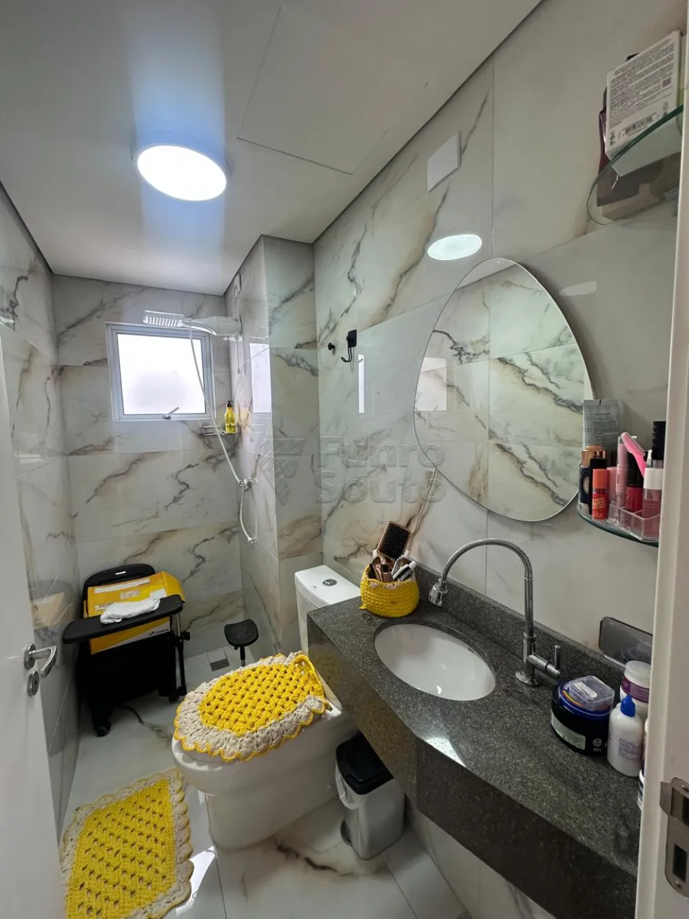 Comprar Apartamento / Padr&atilde;o em Pelotas R$ 350.000,00 - Foto 6