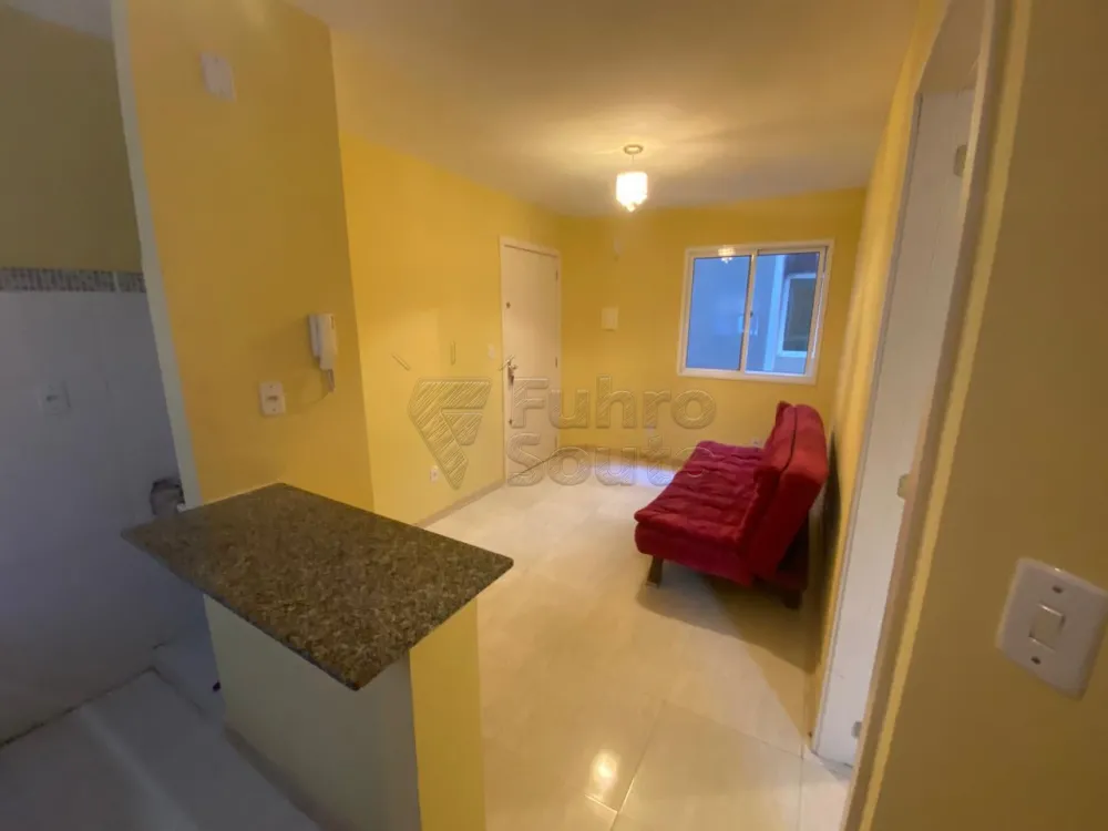 Comprar Apartamento / Padr&atilde;o em Pelotas R$ 140.000,00 - Foto 2