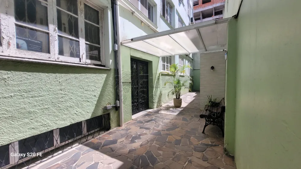 Comprar Apartamento / Padr&atilde;o em Pelotas R$ 195.000,00 - Foto 6