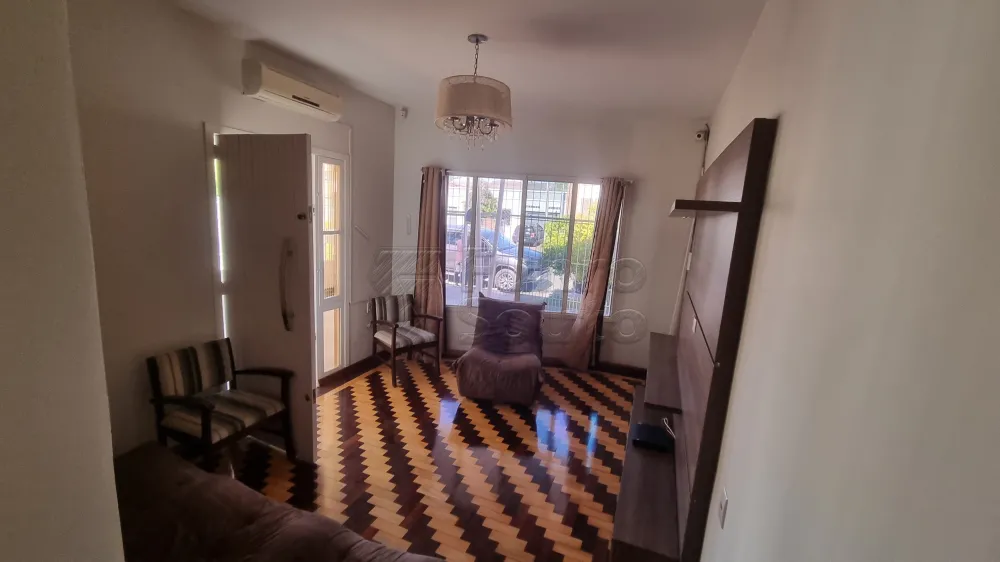 Comprar Casa / Padr&atilde;o em Pelotas R$ 700.000,00 - Foto 1