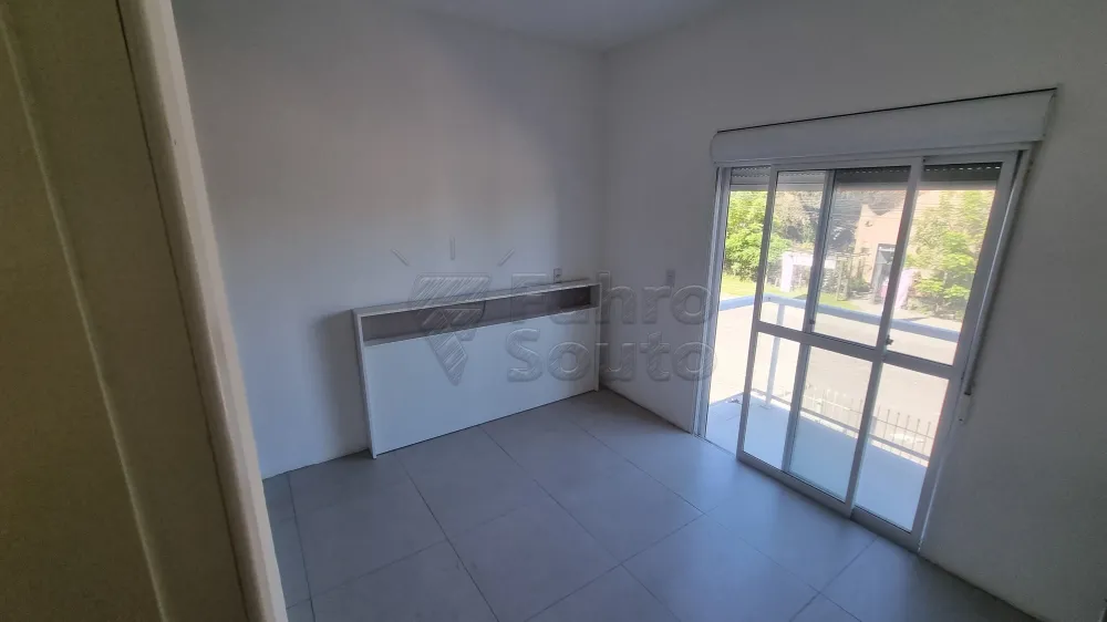 Comprar Apartamento / Fora de Condom&iacute;nio em Pelotas R$ 290.000,00 - Foto 4