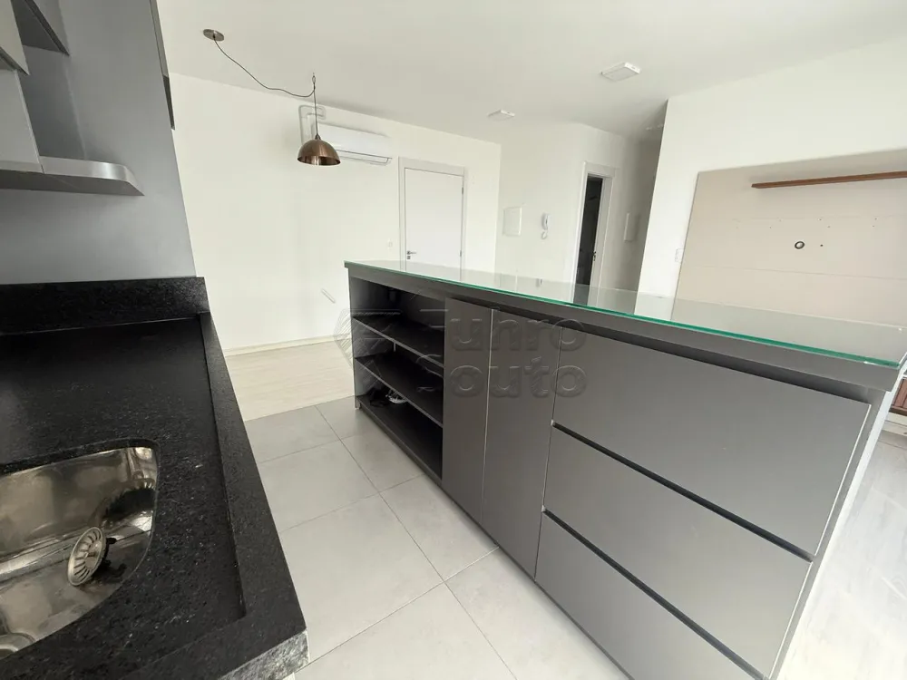 Comprar Apartamento / Padr&atilde;o em Pelotas R$ 340.000,00 - Foto 3