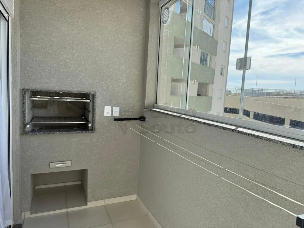 Comprar Apartamento / Padr&atilde;o em Pelotas R$ 340.000,00 - Foto 7
