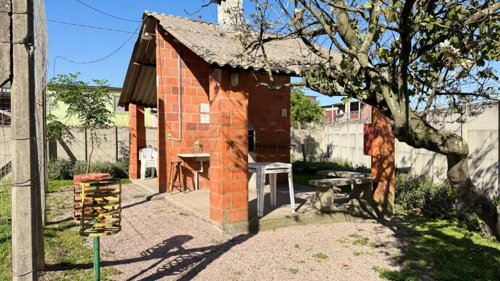 Comprar Apartamento / Padr&atilde;o em Pelotas R$ 110.000,00 - Foto 8