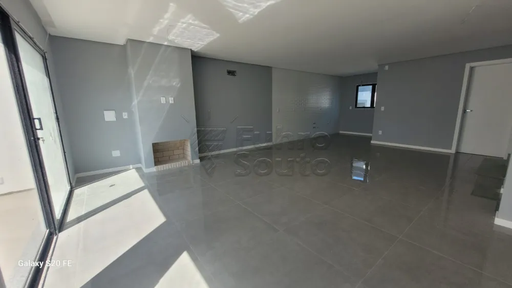 Comprar Casa / Padr&atilde;o em Pelotas R$ 1.290.000,00 - Foto 1