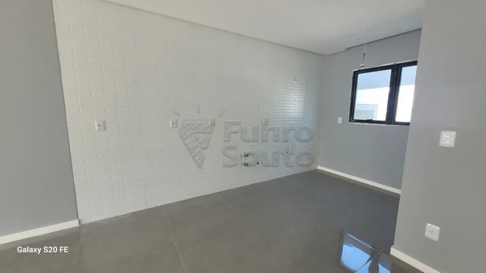 Comprar Casa / Padr&atilde;o em Pelotas R$ 1.290.000,00 - Foto 4