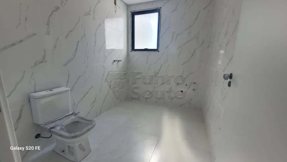 Comprar Casa / Padr&atilde;o em Pelotas R$ 1.290.000,00 - Foto 9