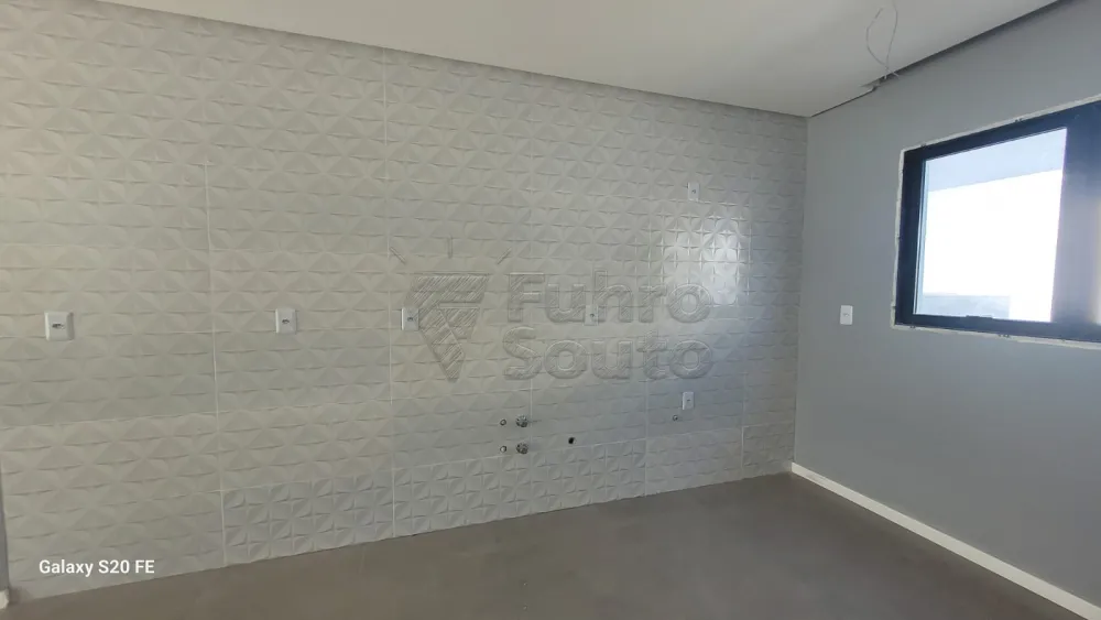 Comprar Casa / Padr&atilde;o em Pelotas R$ 1.320.000,00 - Foto 4