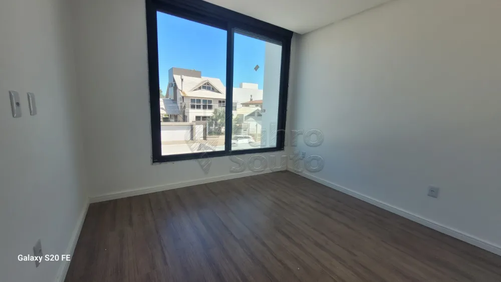 Comprar Casa / Padr&atilde;o em Pelotas R$ 1.320.000,00 - Foto 5