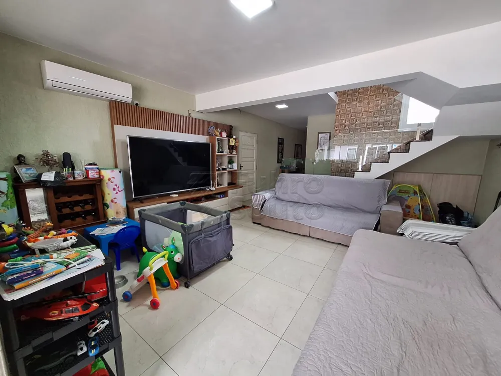 Comprar Casa / Padr&atilde;o em Pelotas R$ 1.190.000,00 - Foto 2