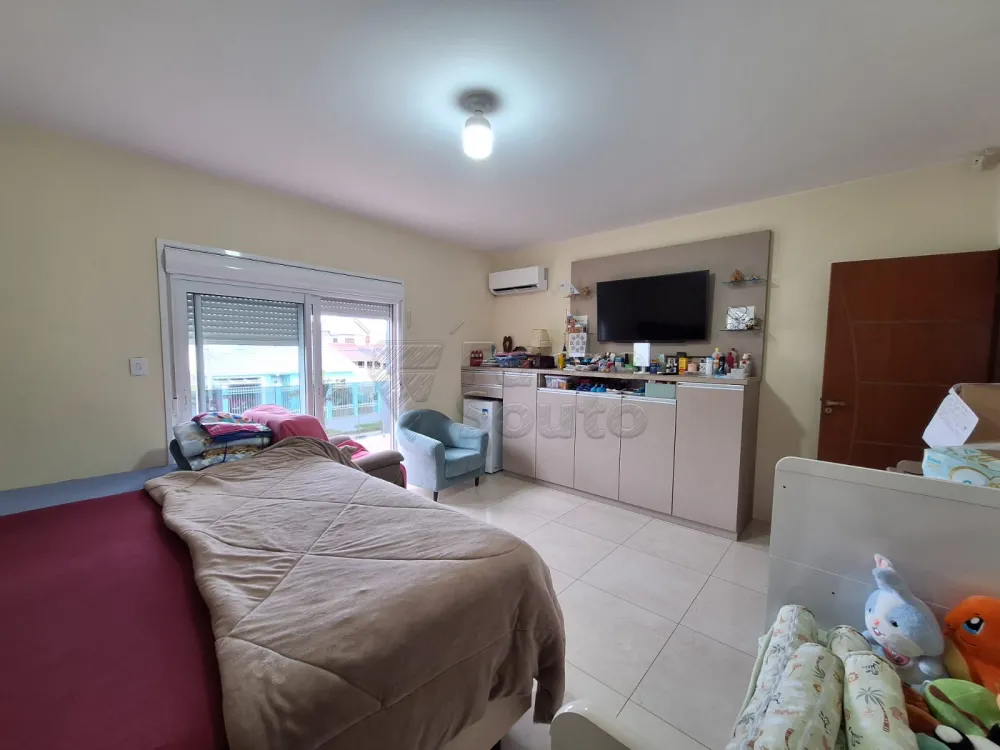 Comprar Casa / Padr&atilde;o em Pelotas R$ 1.190.000,00 - Foto 5