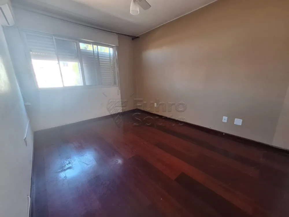 Comprar Apartamento / Padr&atilde;o em Pelotas R$ 190.000,00 - Foto 6