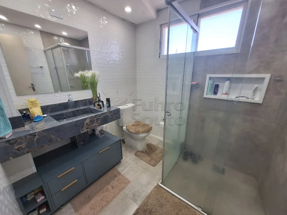 Comprar Apartamento / Padr&atilde;o em Pelotas R$ 190.000,00 - Foto 8