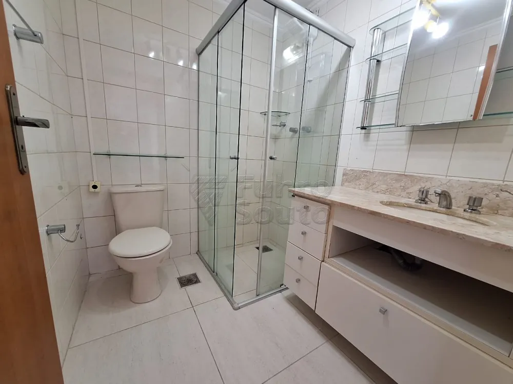 Comprar Apartamento / Padr&atilde;o em Pelotas R$ 350.000,00 - Foto 8
