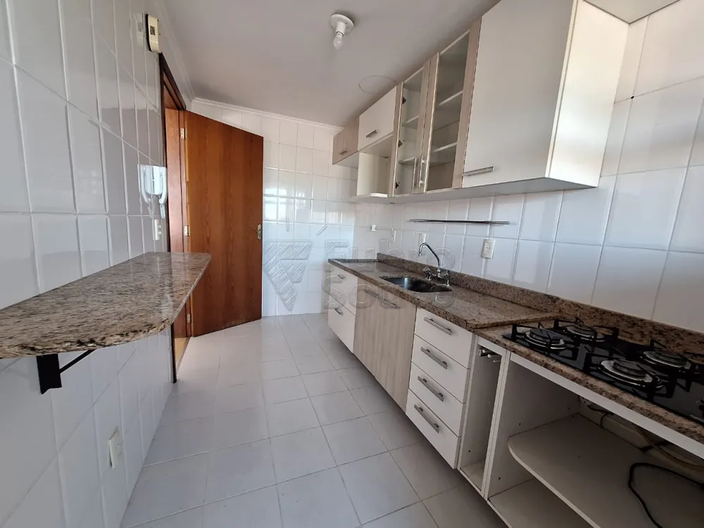 Comprar Apartamento / Padr&atilde;o em Pelotas R$ 350.000,00 - Foto 2