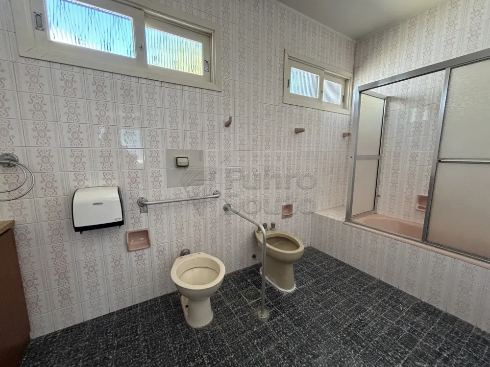 Comprar Casa / Padr&atilde;o em Pelotas R$ 1.600.000,00 - Foto 12