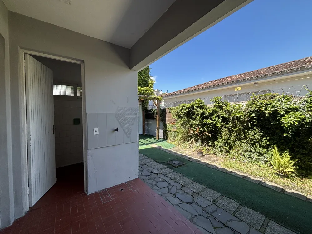 Comprar Casa / Padr&atilde;o em Pelotas R$ 1.600.000,00 - Foto 19