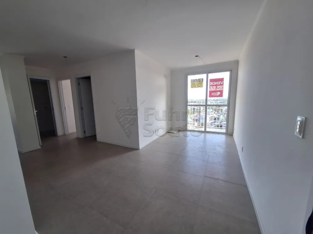 Comprar Apartamento / Padr&atilde;o em Pelotas R$ 250.000,00 - Foto 1