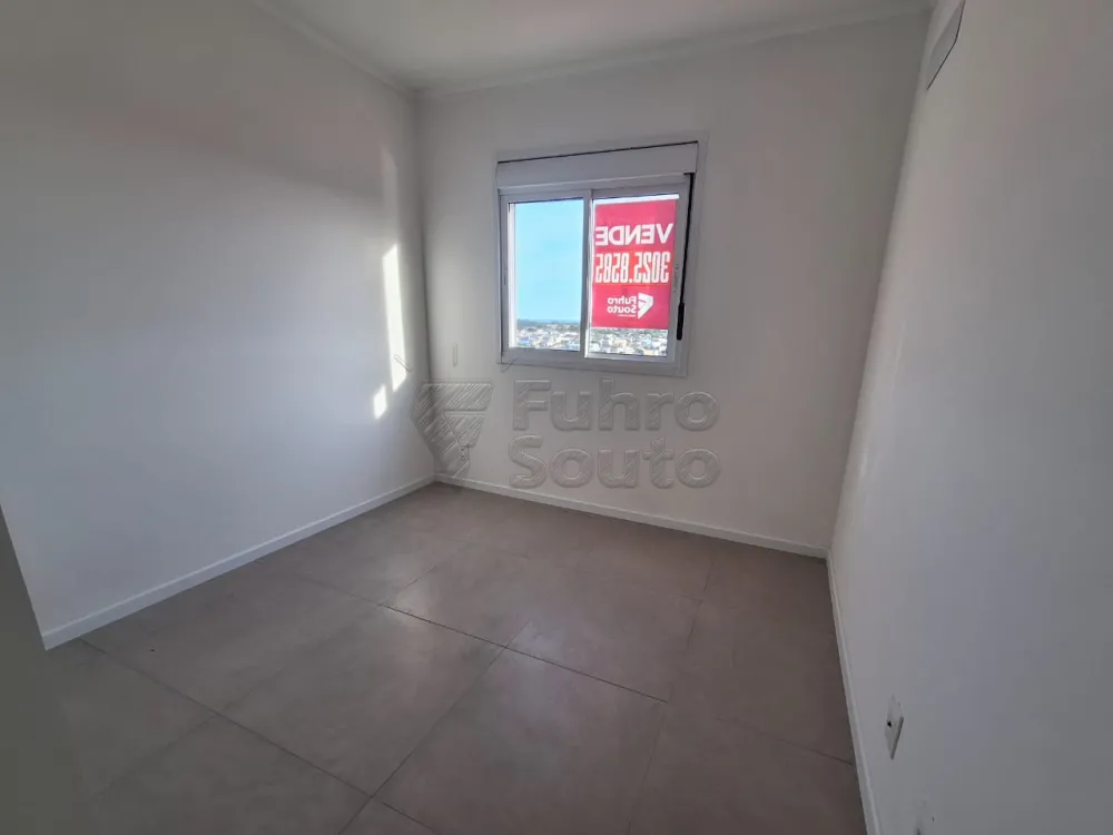 Comprar Apartamento / Padr&atilde;o em Pelotas R$ 250.000,00 - Foto 6