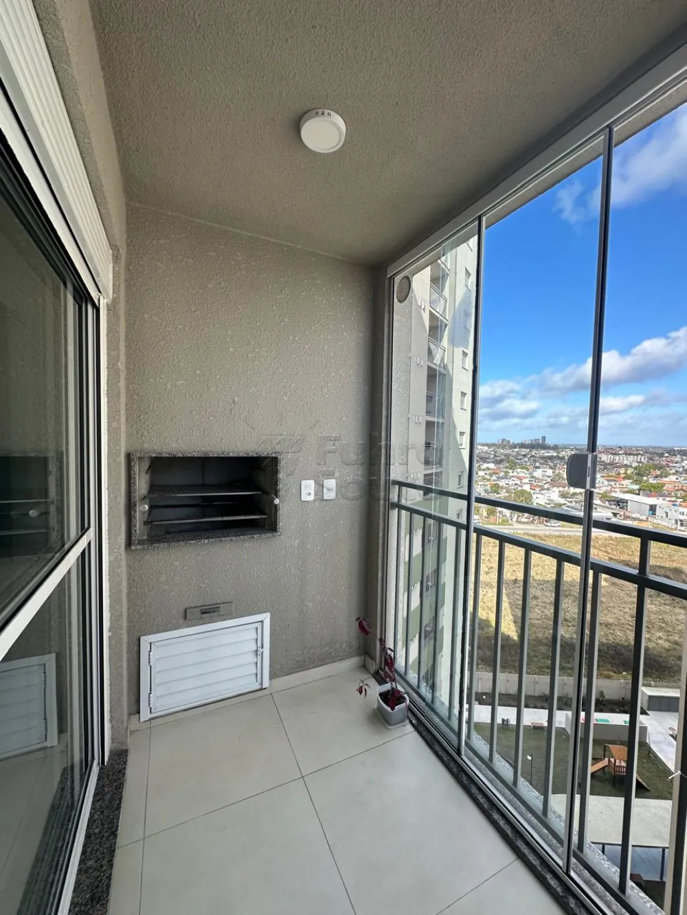 Comprar Apartamento / Padr&atilde;o em Pelotas R$ 475.000,00 - Foto 10