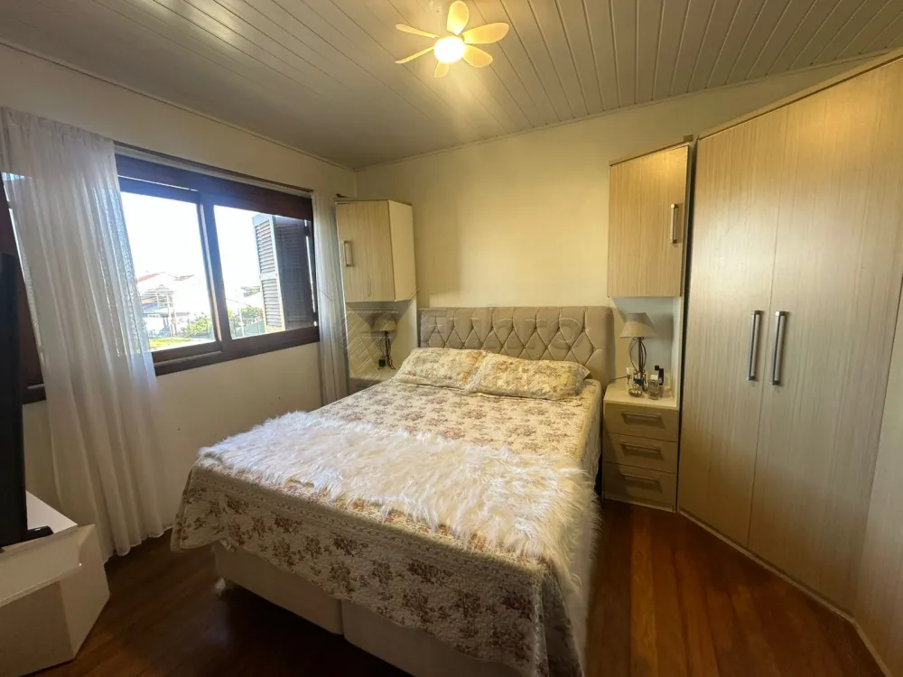 Comprar Casa / Padr&atilde;o em Pelotas R$ 636.000,00 - Foto 3