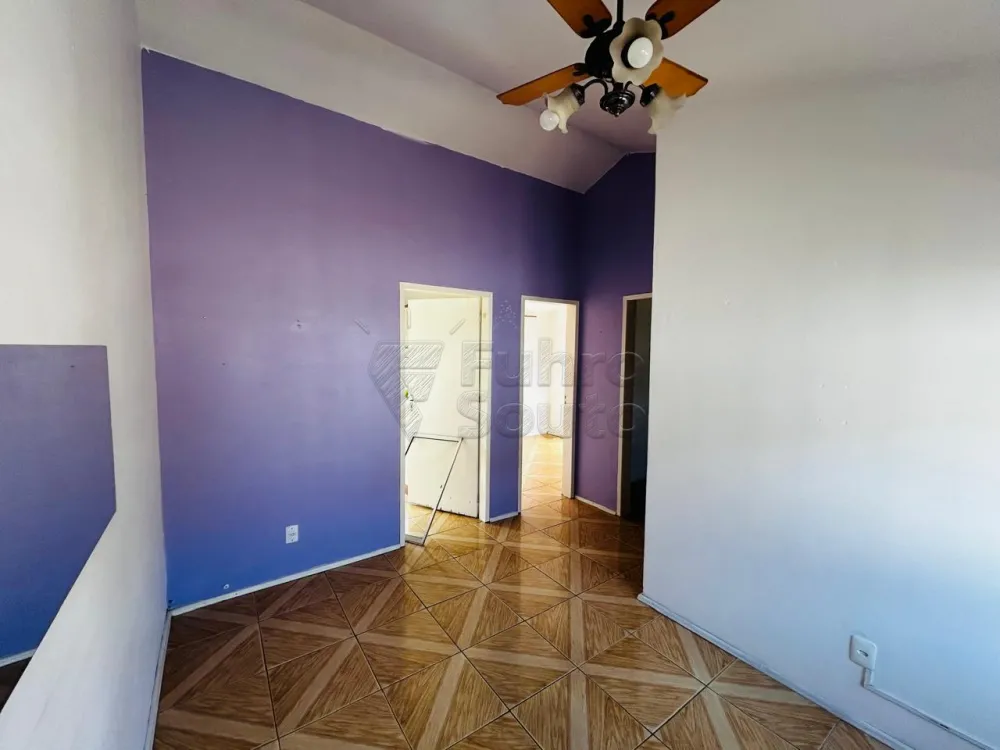 Comprar Apartamento / Padr&atilde;o em Pelotas R$ 150.000,00 - Foto 1