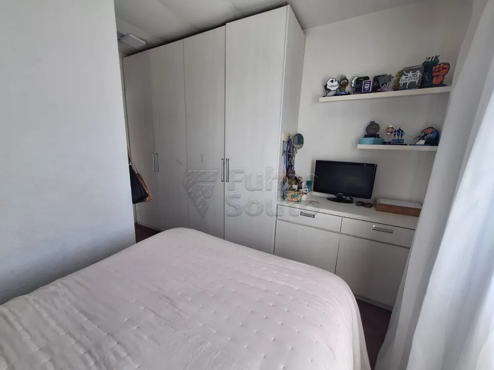 Comprar Casa / Condom&iacute;nio em Pelotas R$ 370.000,00 - Foto 5