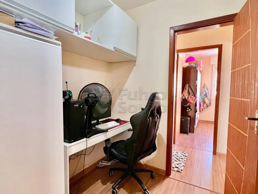 Comprar Apartamento / Padr&atilde;o em Pelotas R$ 345.000,00 - Foto 8