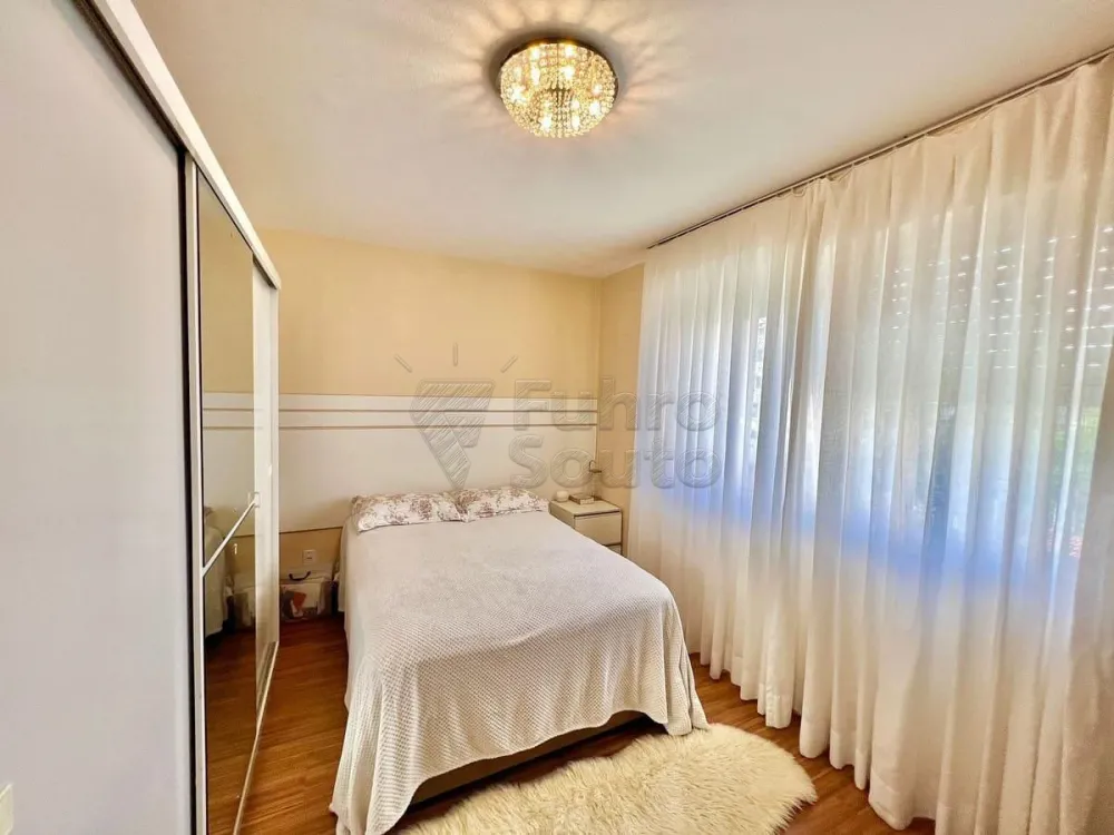 Comprar Apartamento / Padr&atilde;o em Pelotas R$ 345.000,00 - Foto 5