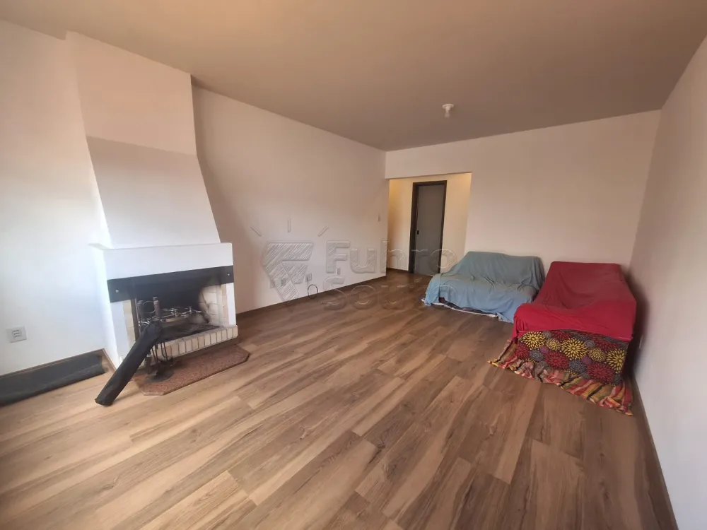 Comprar Apartamento / Padr&atilde;o em Pelotas R$ 450.000,00 - Foto 1