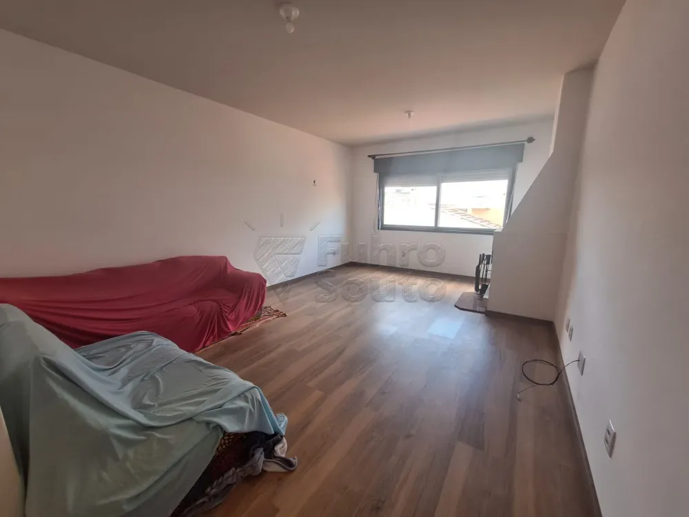 Comprar Apartamento / Padr&atilde;o em Pelotas R$ 450.000,00 - Foto 2