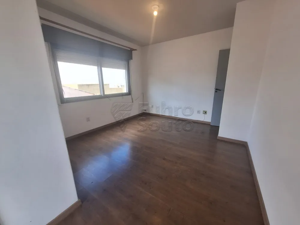 Comprar Apartamento / Padr&atilde;o em Pelotas R$ 450.000,00 - Foto 7