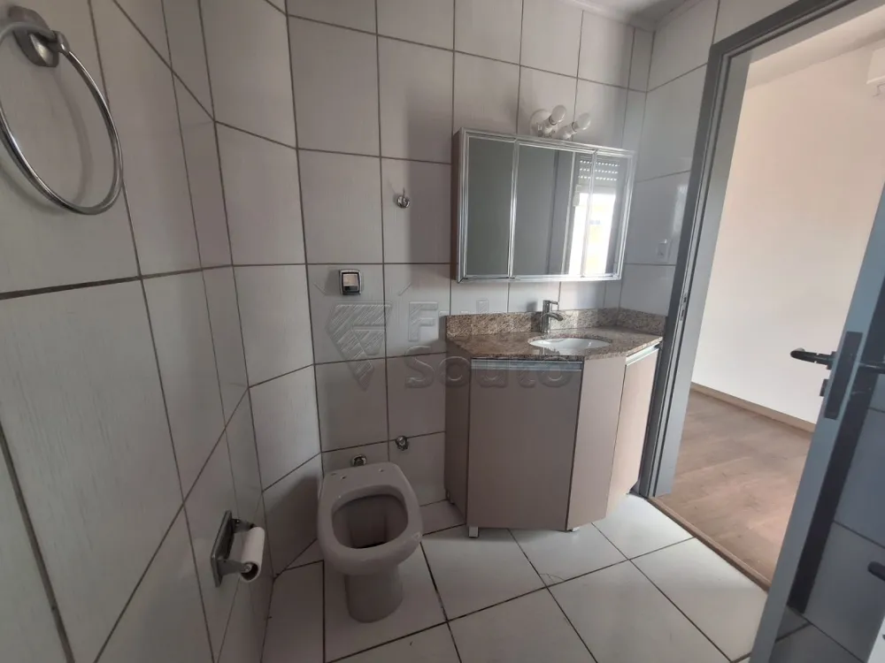 Comprar Apartamento / Padr&atilde;o em Pelotas R$ 450.000,00 - Foto 9