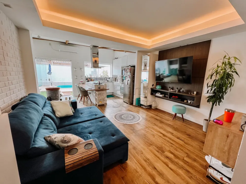 Comprar Casa / Condom&iacute;nio em Pelotas R$ 425.000,00 - Foto 1