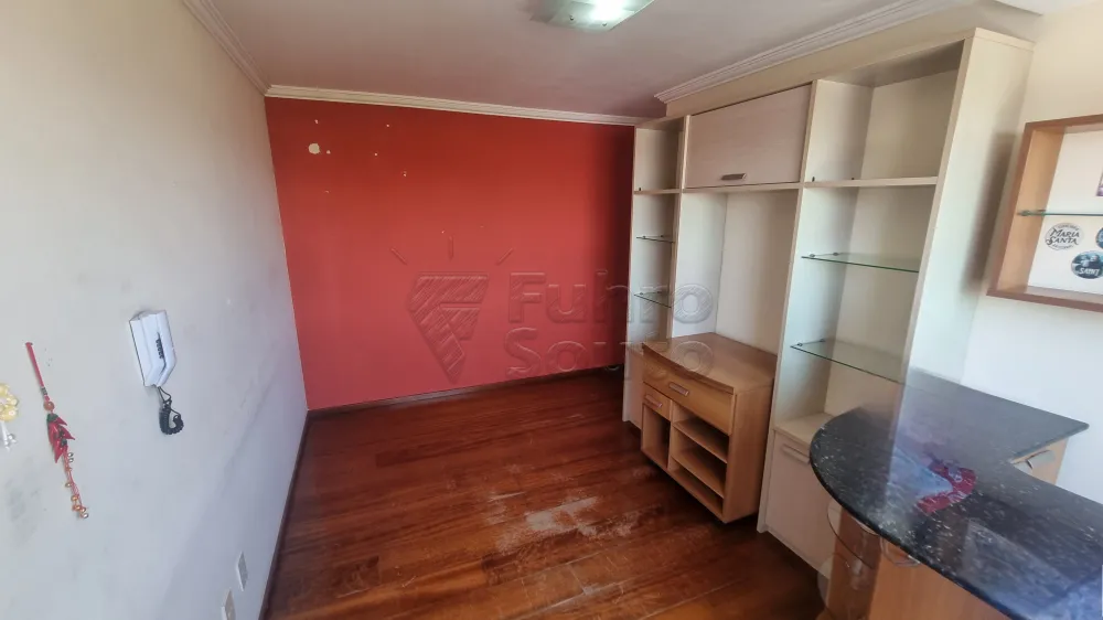 Comprar Apartamento / Padr&atilde;o em Pelotas R$ 190.000,00 - Foto 1
