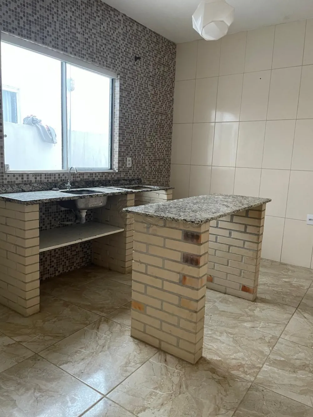 Comprar Casa / Padr&atilde;o em Pelotas R$ 425.000,00 - Foto 2