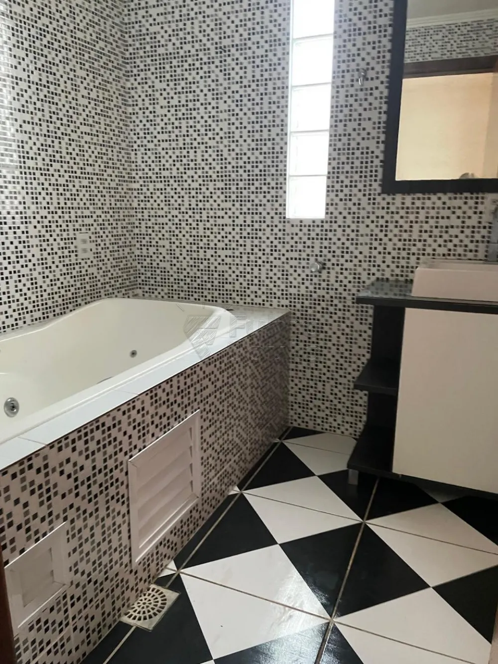 Comprar Casa / Padr&atilde;o em Pelotas R$ 425.000,00 - Foto 10