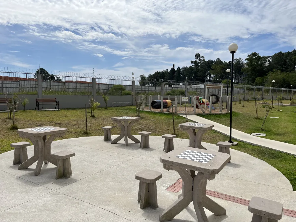 Comprar Apartamento / Padr&atilde;o em Pelotas R$ 146.900,00 - Foto 8