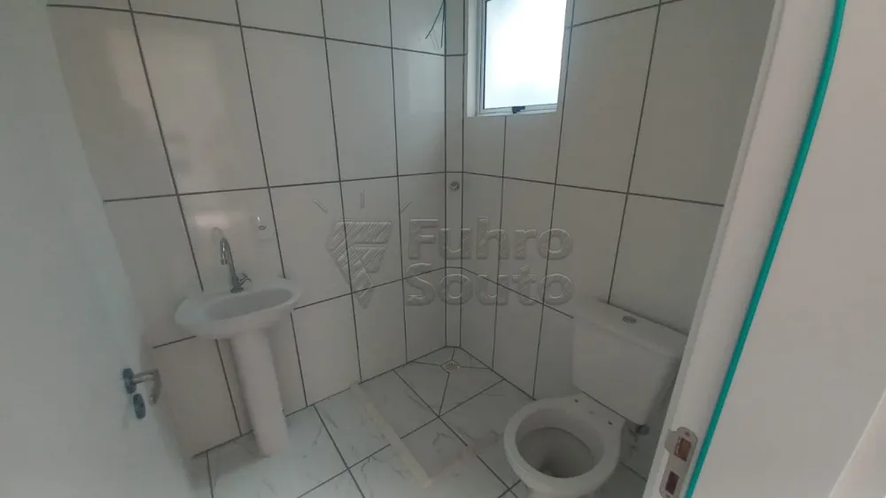 Comprar Apartamento / Padr&atilde;o em Pelotas R$ 240.000,00 - Foto 6