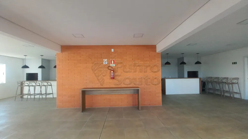 Comprar Apartamento / Padr&atilde;o em Pelotas R$ 240.000,00 - Foto 11