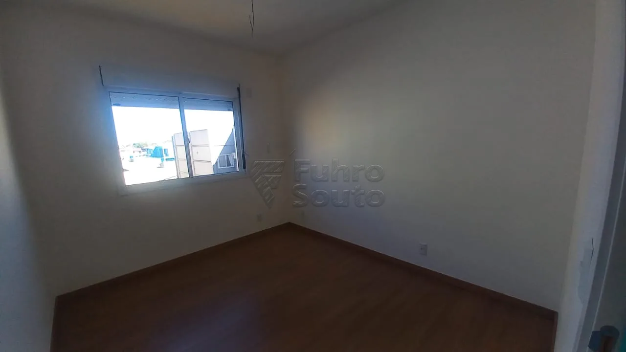 Comprar Apartamento / Padr&atilde;o em Pelotas R$ 236.000,00 - Foto 5
