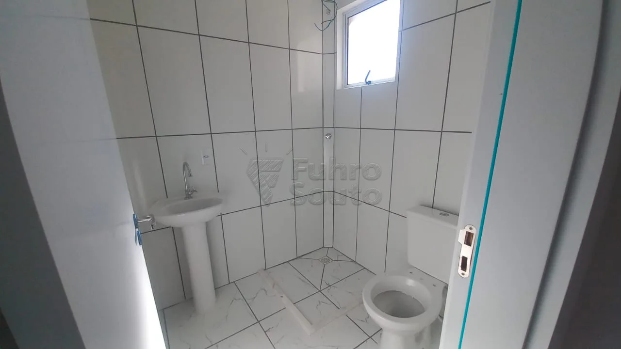 Comprar Apartamento / Padr&atilde;o em Pelotas R$ 236.000,00 - Foto 6