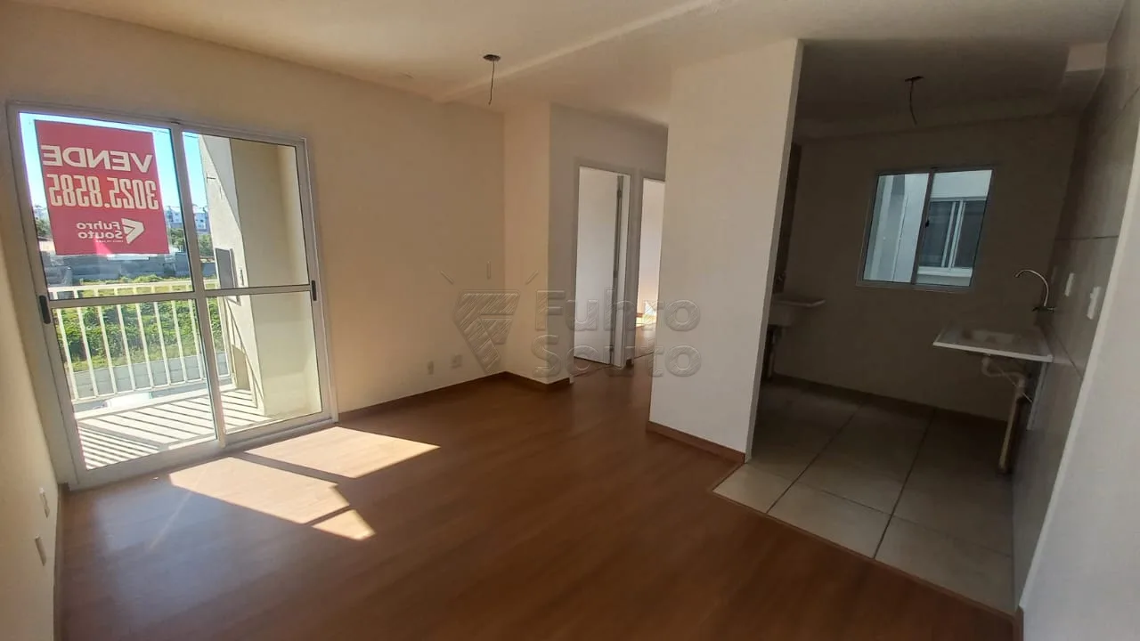 Comprar Apartamento / Padr&atilde;o em Pelotas R$ 236.000,00 - Foto 1