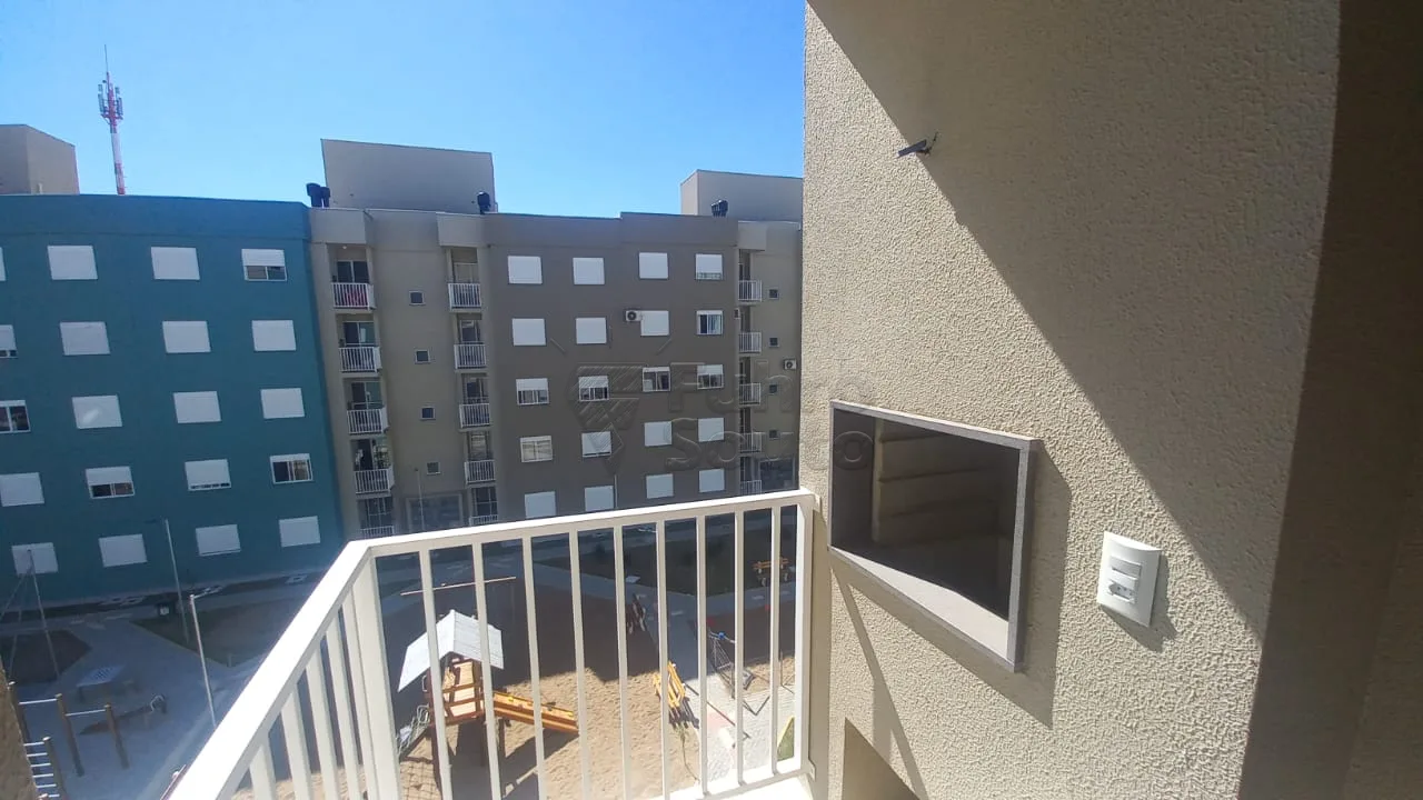 Comprar Apartamento / Padr&atilde;o em Pelotas R$ 240.000,00 - Foto 8