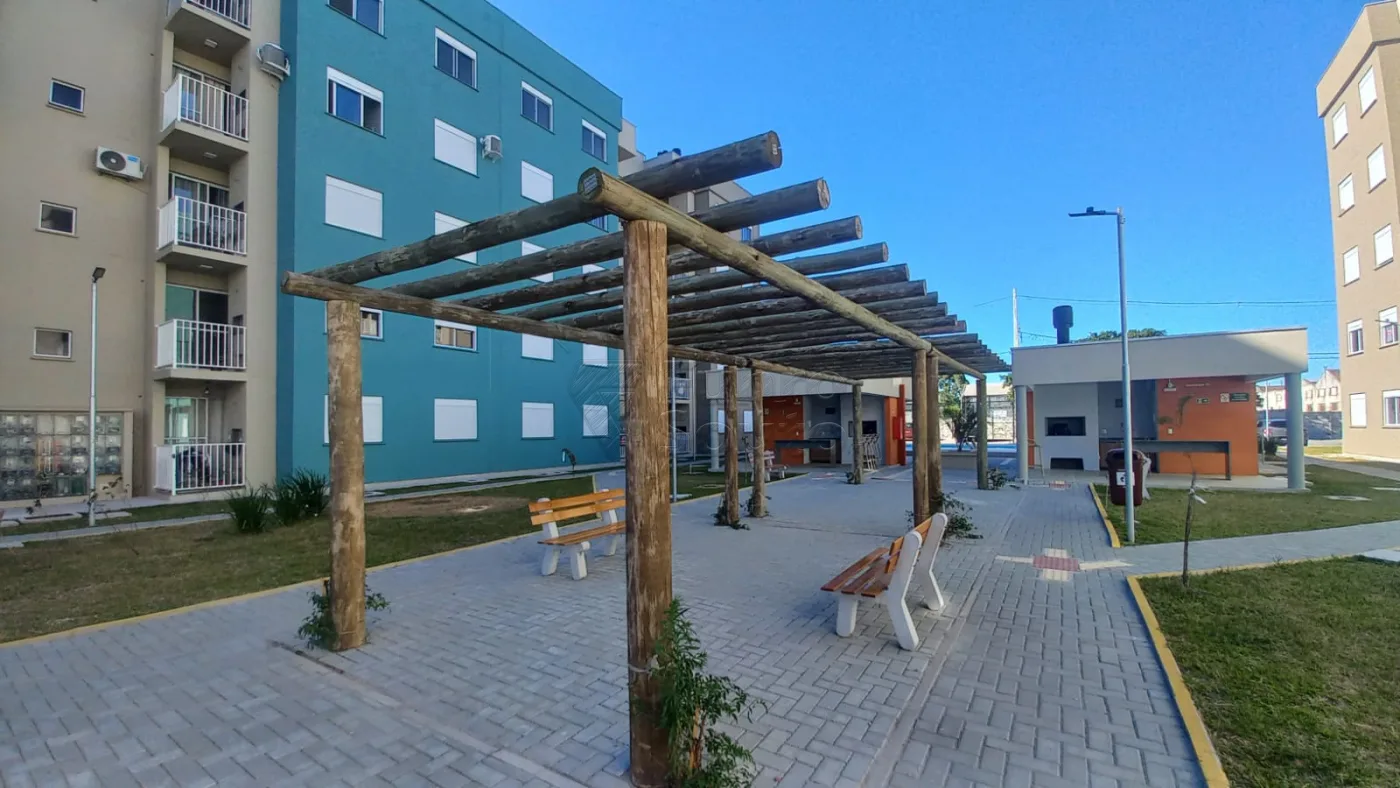 Comprar Apartamento / Padr&atilde;o em Pelotas R$ 240.000,00 - Foto 10