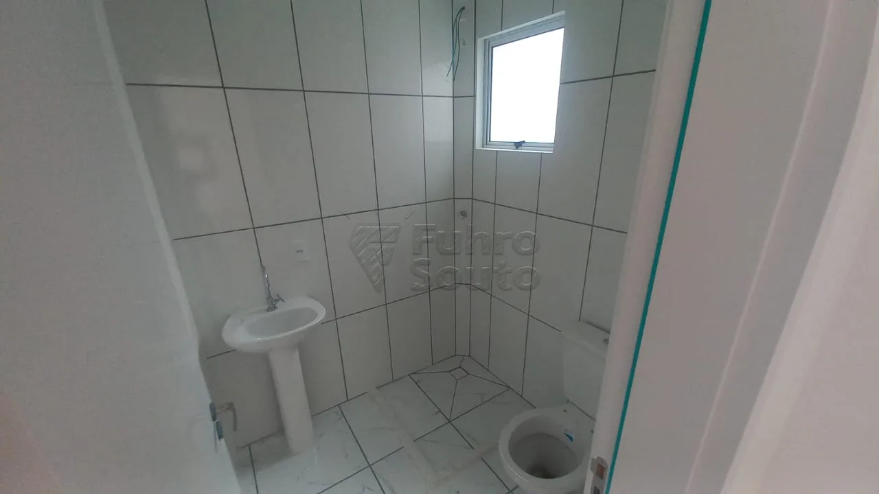 Comprar Apartamento / Padr&atilde;o em Pelotas R$ 236.000,00 - Foto 6