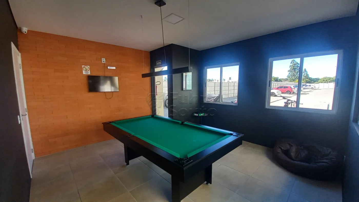 Comprar Apartamento / Padr&atilde;o em Pelotas R$ 240.000,00 - Foto 7