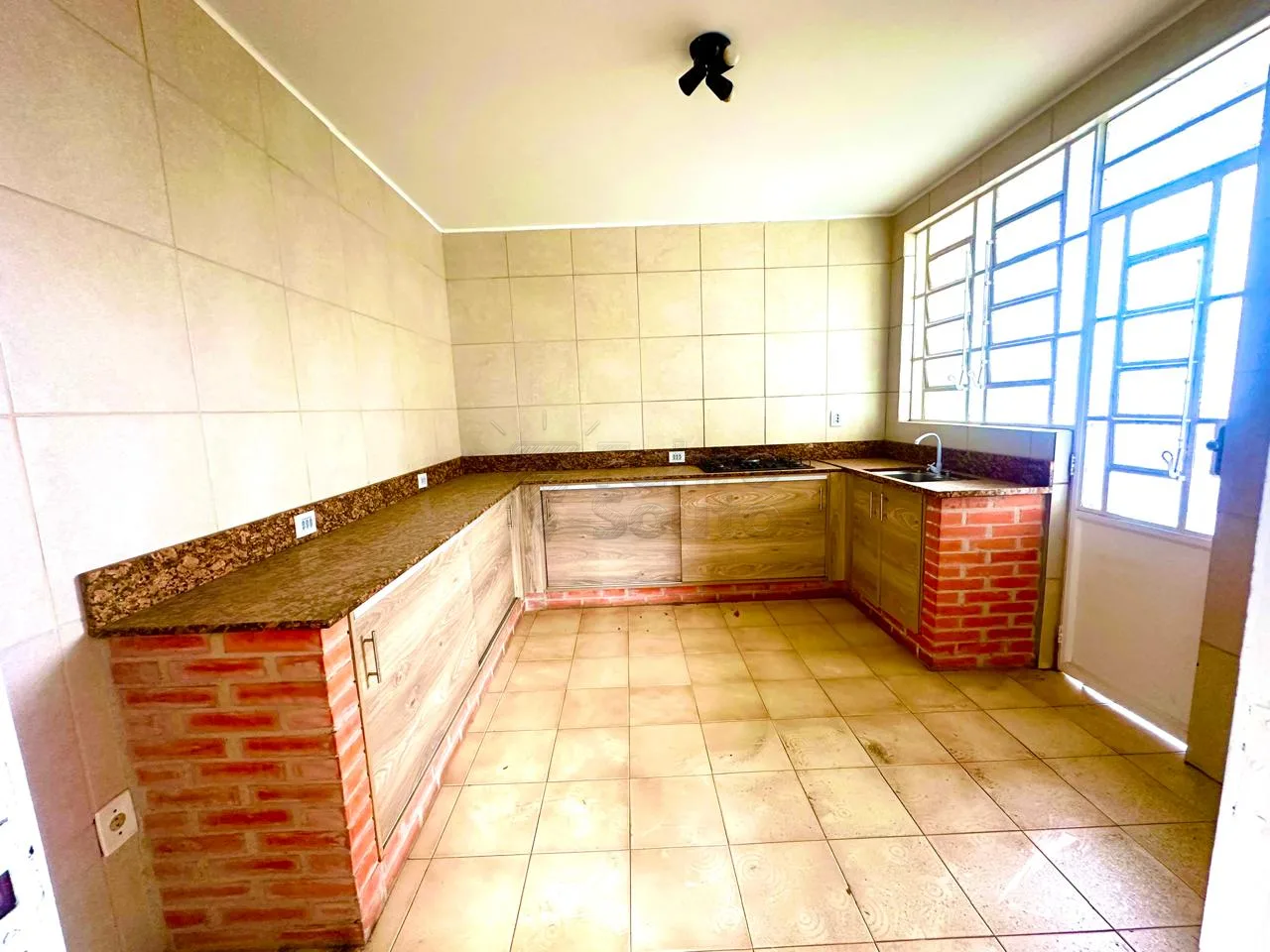 Comprar Apartamento / Padr&atilde;o em Pelotas R$ 385.000,00 - Foto 2