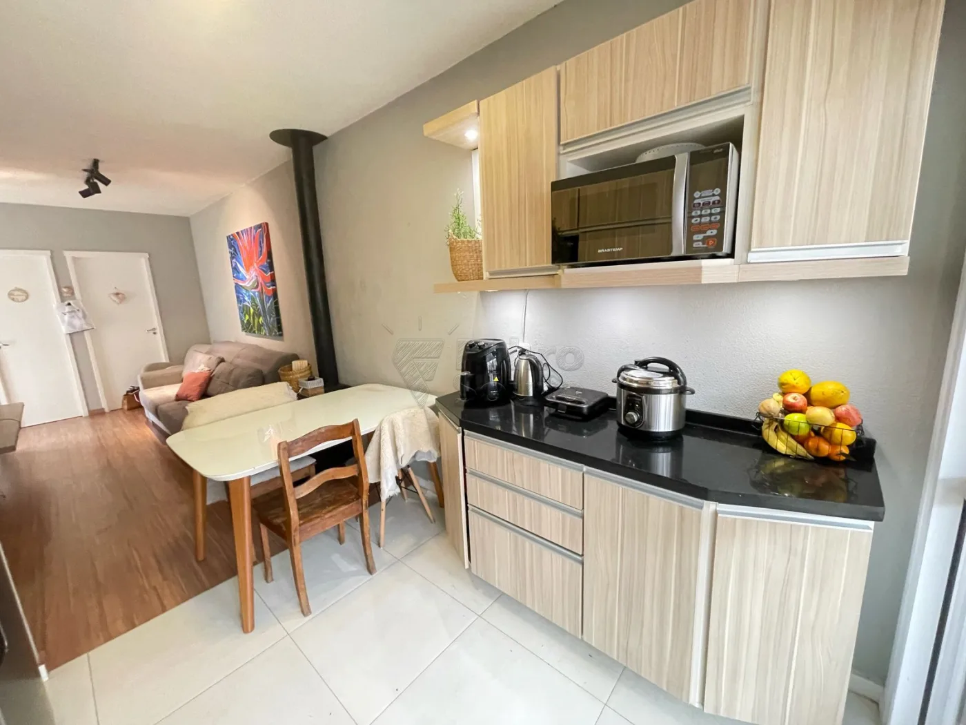 Comprar Casa / Condom&iacute;nio em Pelotas R$ 330.000,00 - Foto 2